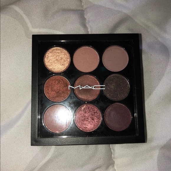 Mac Cosmetics Eyeshadow Palette - Picture 1 of 3